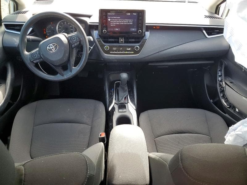 2022 TOYOTA COROLLA LE LE 8