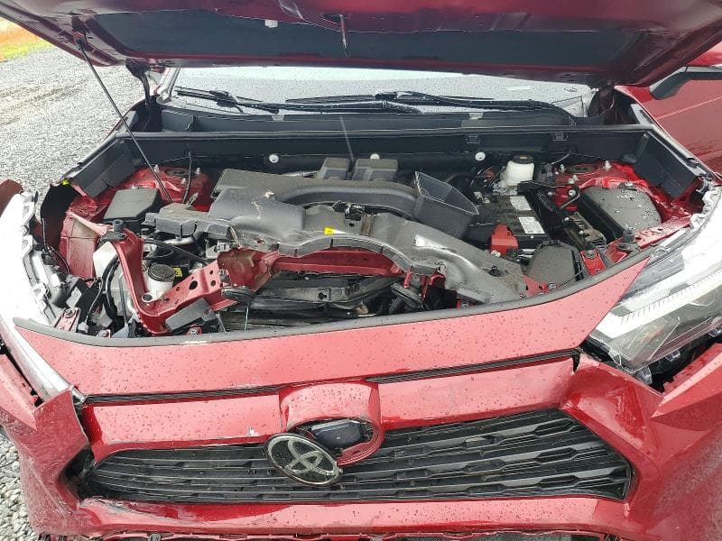 2024 TOYOTA RAV4 XLE PREMIUM 12