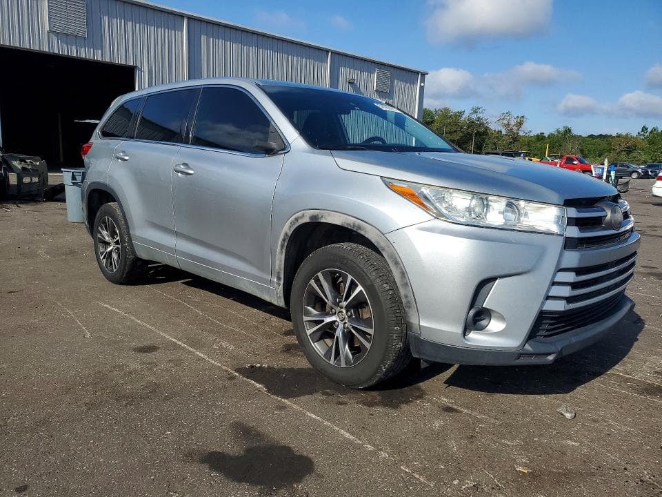 2018 TOYOTA HIGHLANDER LE LE 4