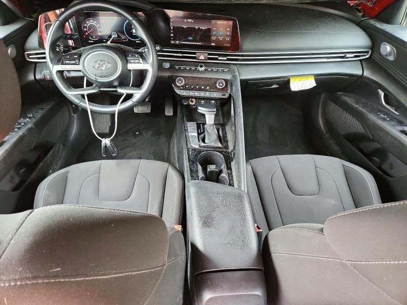 2023 HYUNDAI ELANTRA SEL SEL 8