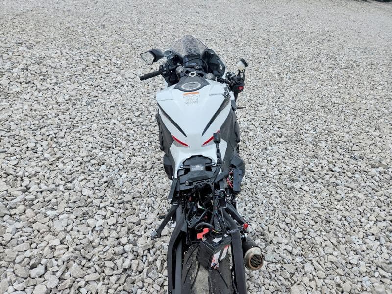 2026 HONDA CBR1000 RR 6