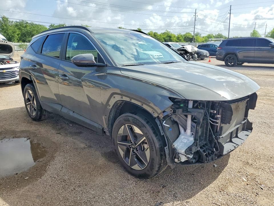 2026 HYUNDAI TUCSON SEL 4
