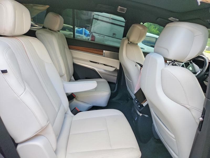 2026 CADILLAC VISTIQ LUXURY 11