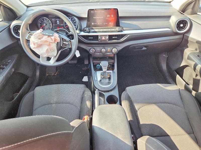 2023 KIA FORTE LXS 8