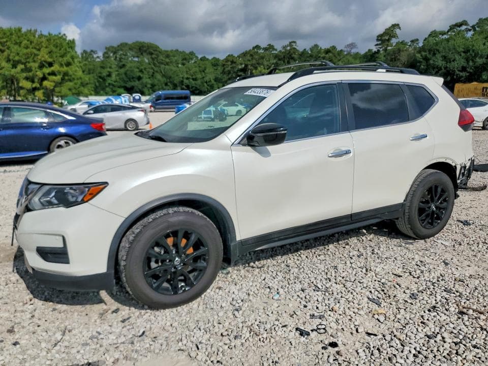 2017 NISSAN ROGUE SV - 1