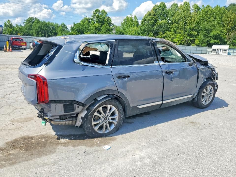 2022 KIA TELLURIDE LX 3
