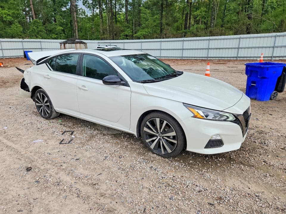 2021 NISSAN ALTIMA SR 4