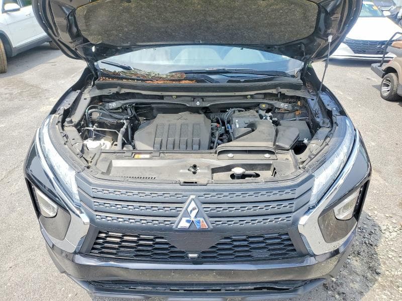 2023 MITSUBISHI ECLIPSE CROSS ES 11
