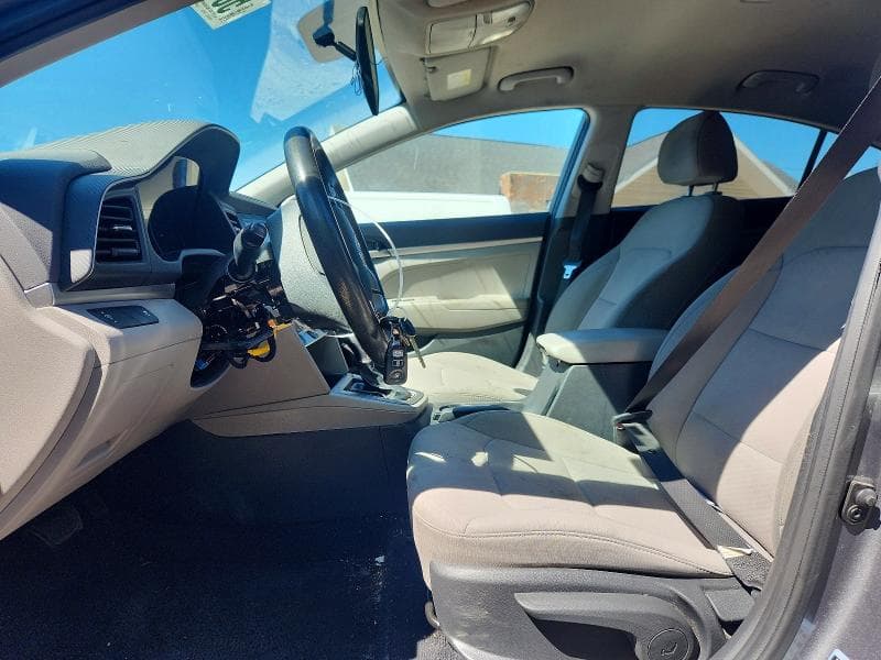 2019 HYUNDAI ELANTRA SE SE 7