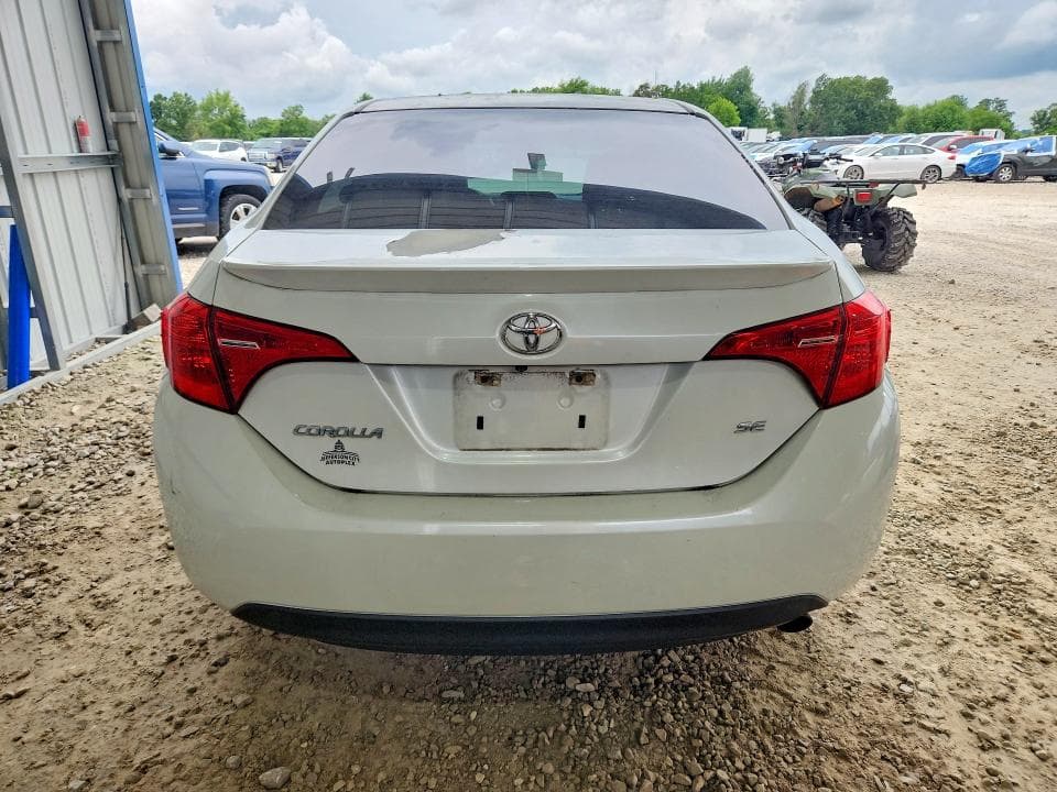 2017 TOYOTA COROLLA SE 6