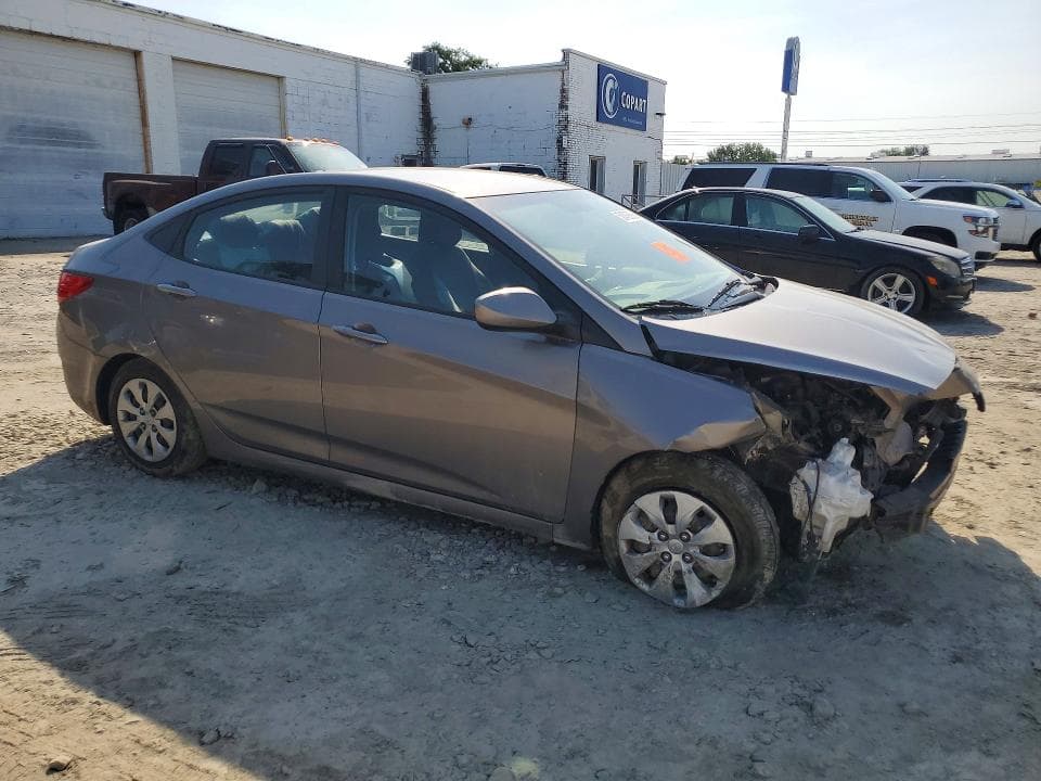 2017 HYUNDAI ACCENT SE 4