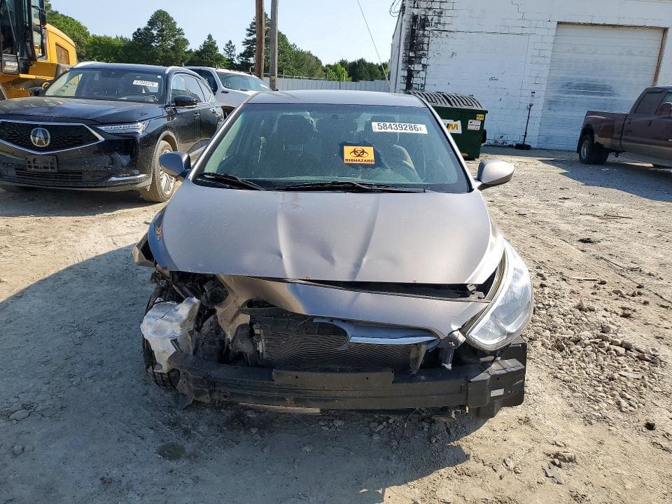 2017 HYUNDAI ACCENT SE 5