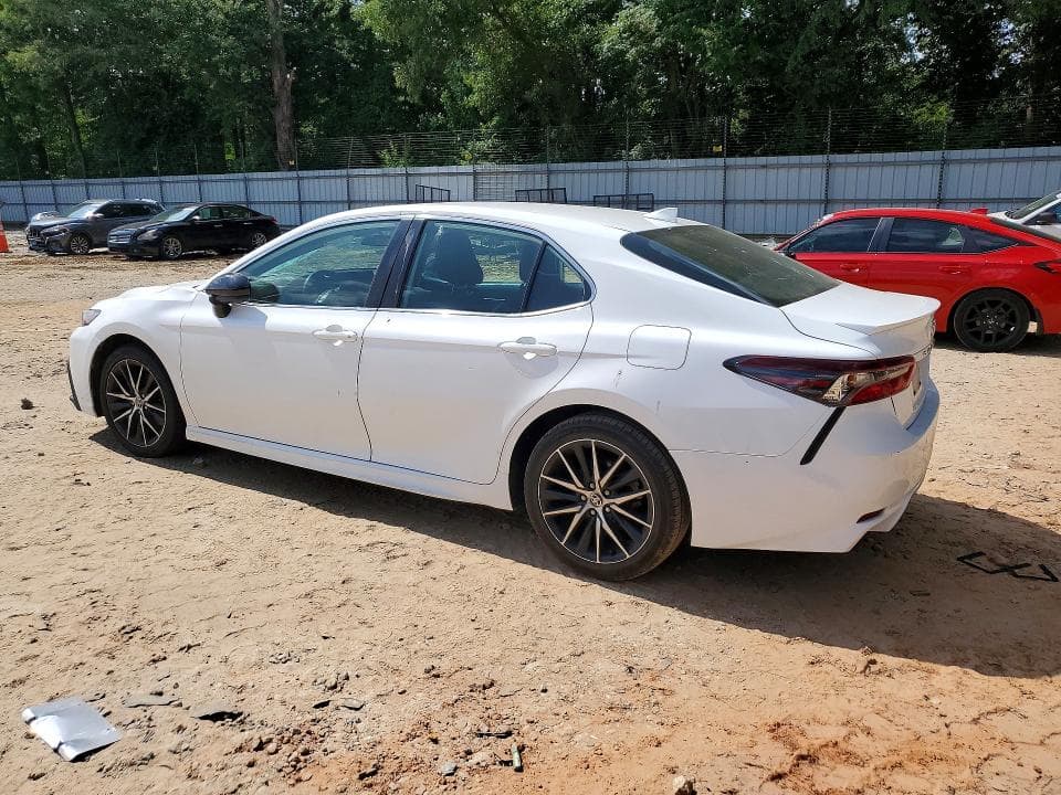 2021 TOYOTA CAMRY SE 2
