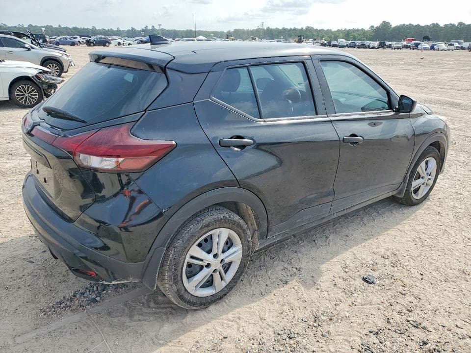 2022 NISSAN KICKS S 3
