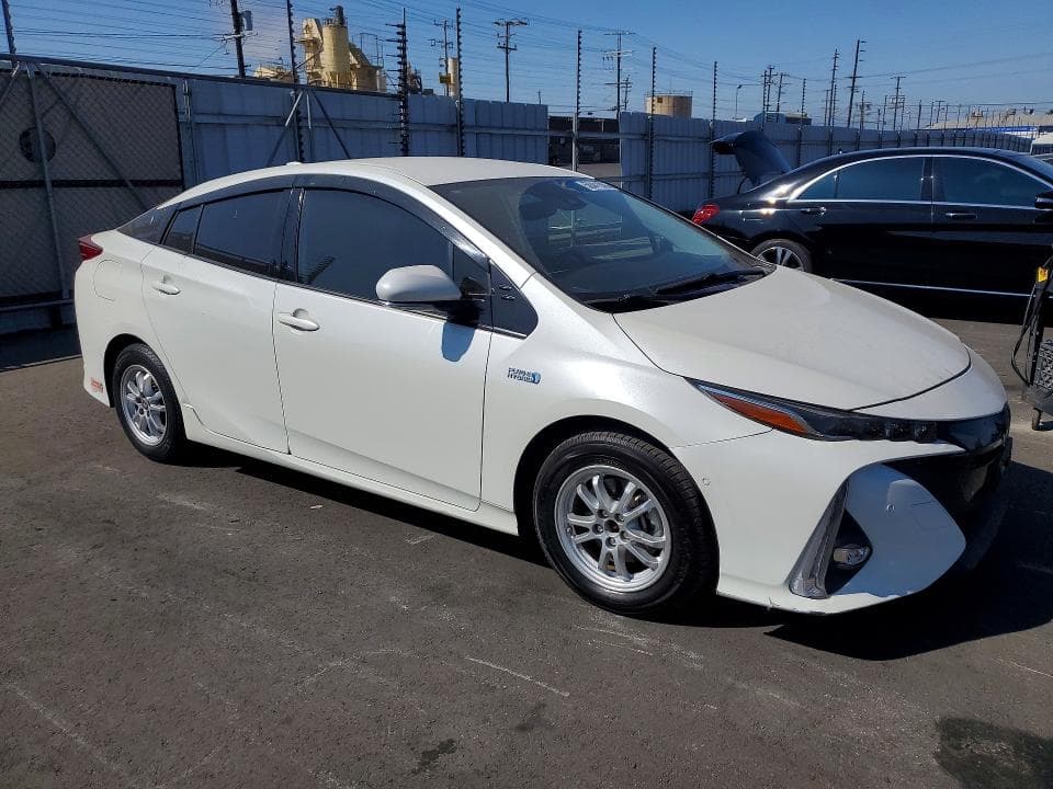 2020 TOYOTA PRIUS PRIME LIMITED 4