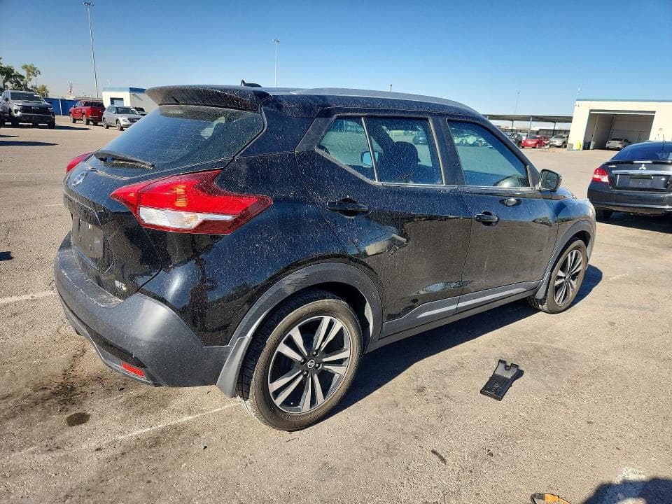 2019 NISSAN KICKS SR 3