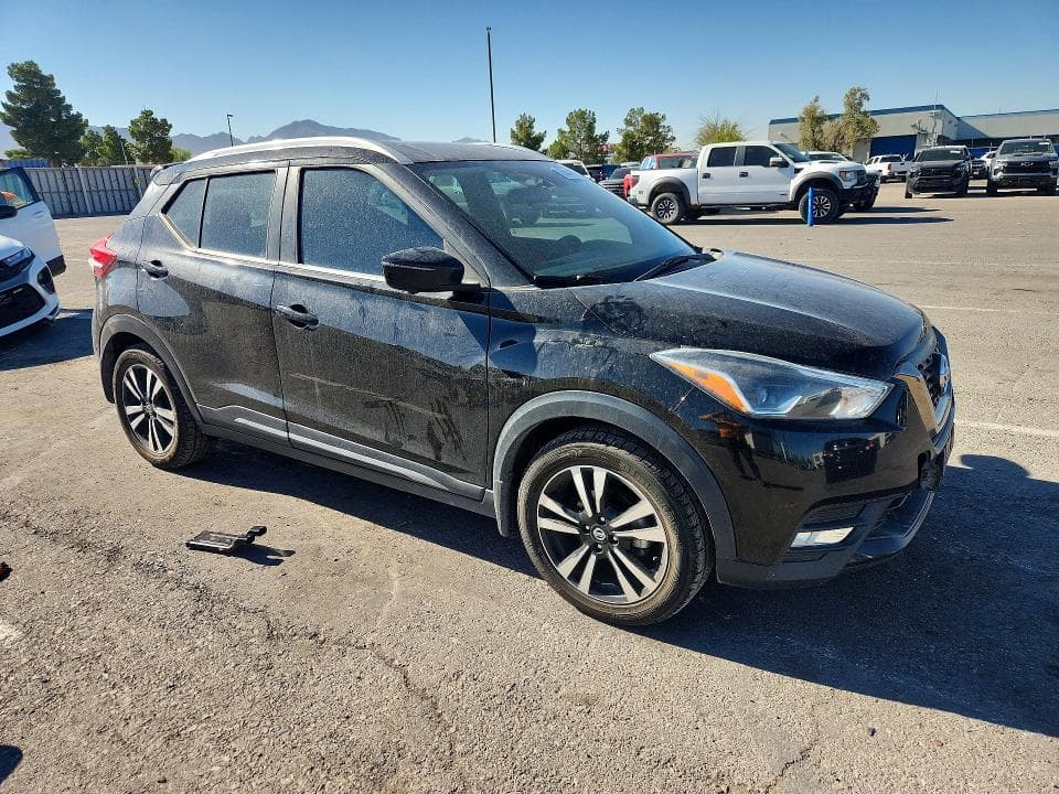2019 NISSAN KICKS SR 4