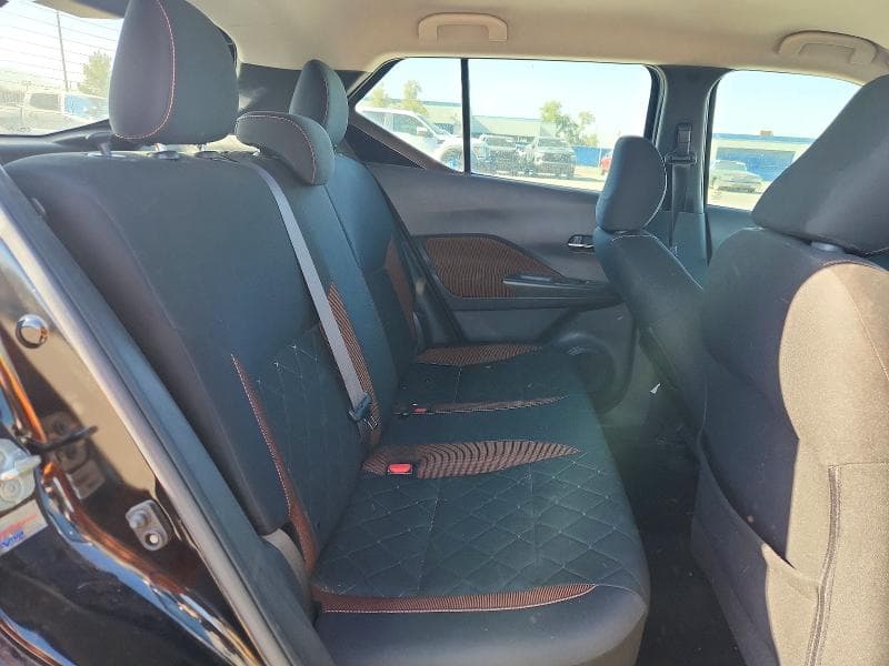2019 NISSAN KICKS SR 10