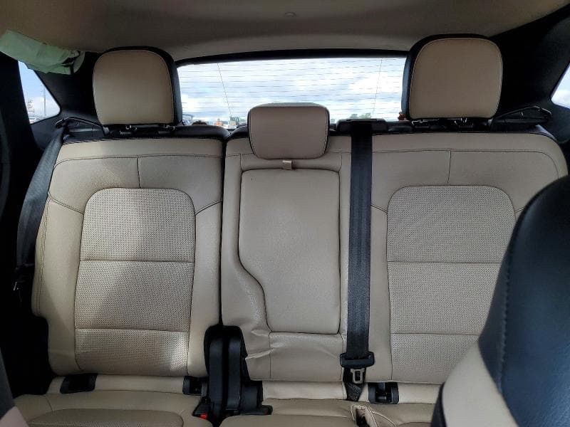 2020 FORD ESCAPE TITANIUM 10