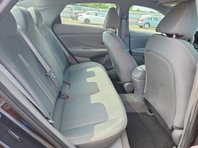 2021 HYUNDAI ELANTRA SEL 10