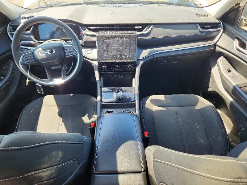 2024 JEEP GRAND CHEROKEE LAREDO 8