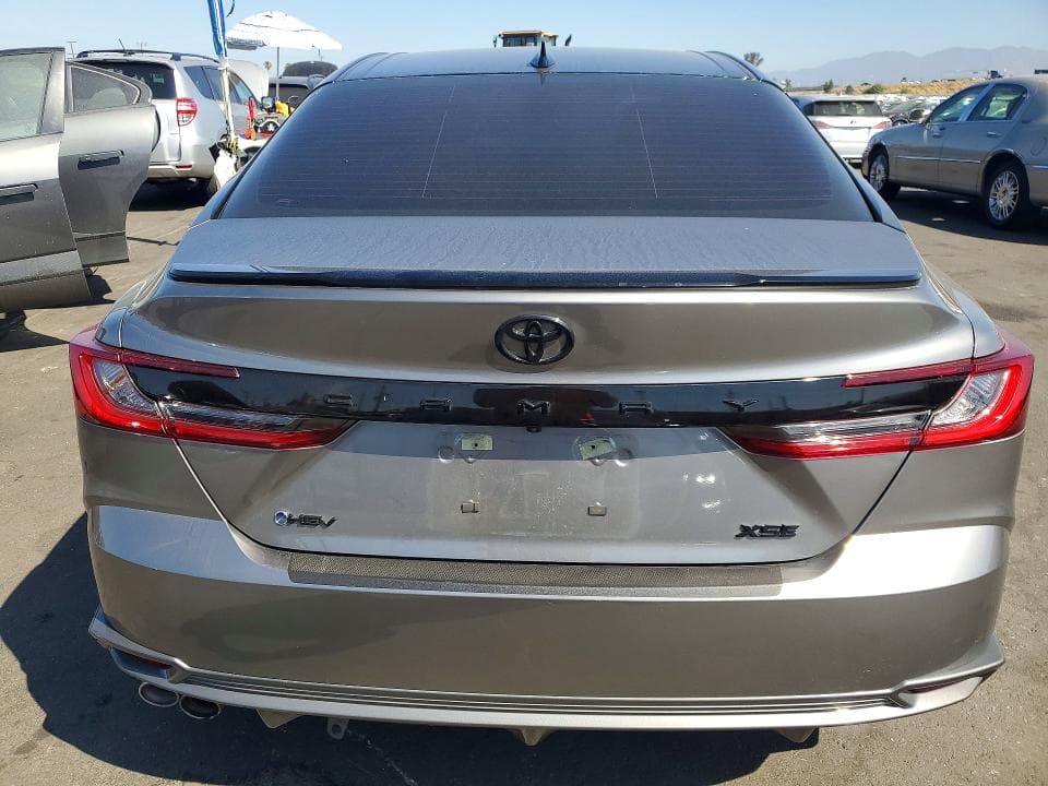 2025 TOYOTA CAMRY XSE 6