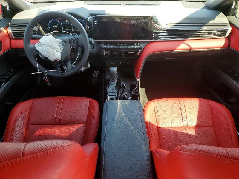 2025 TOYOTA CAMRY XSE 8