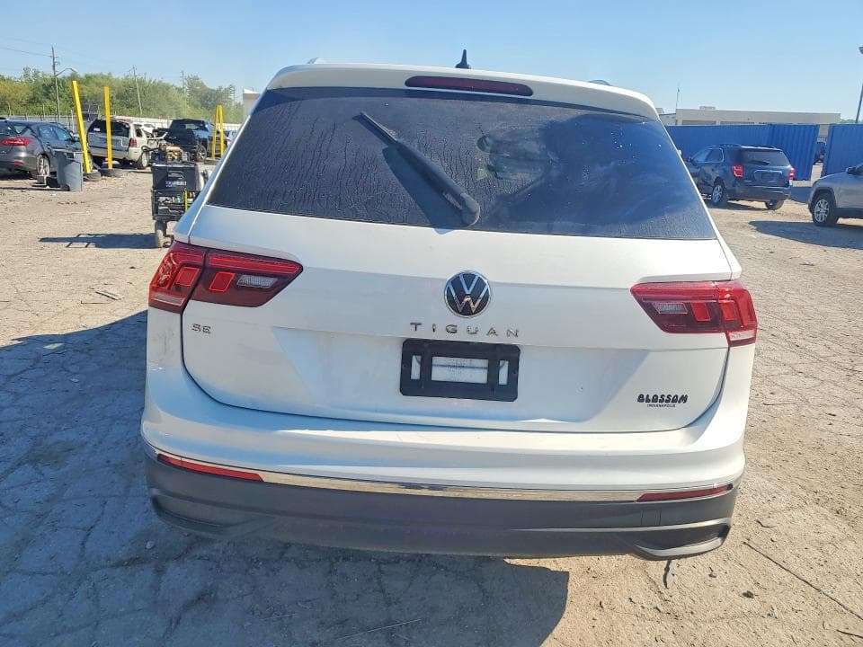 2023 VOLKSWAGEN TIGUAN SE 6