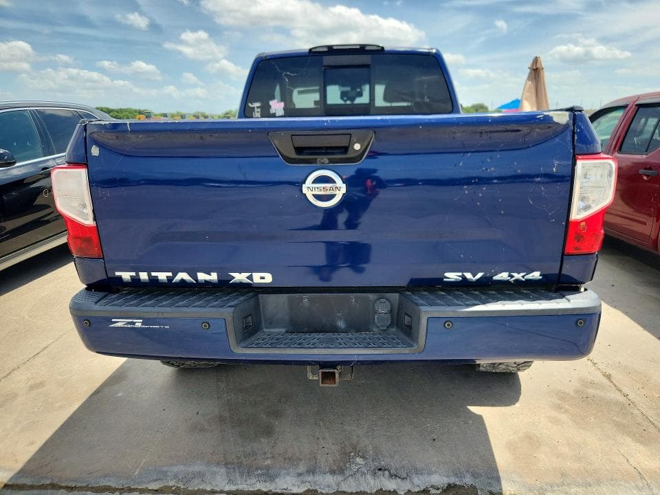 2017 NISSAN TITAN XD SV SV 7