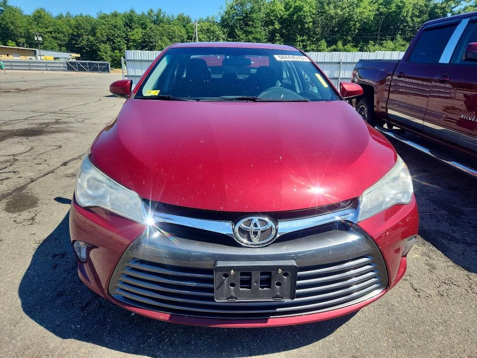 2017 TOYOTA CAMRY LE 5