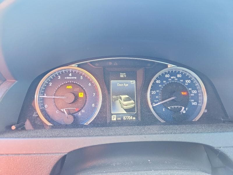 2017 TOYOTA CAMRY LE 9