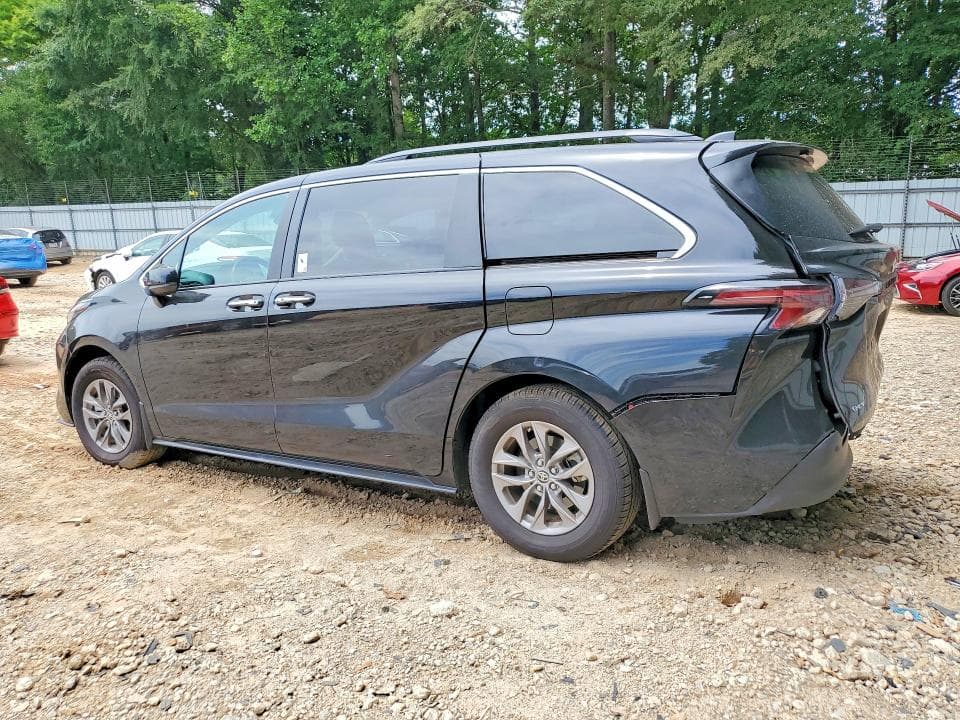 2025 TOYOTA SIENNA XLE 8-PASSENGER XLE 8-PASSENGER 2