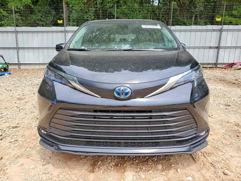 2025 TOYOTA SIENNA XLE 8-PASSENGER XLE 8-PASSENGER 5