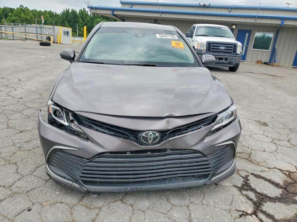 2022 TOYOTA CAMRY LE 5