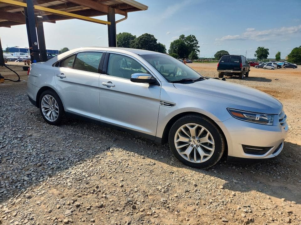 2017 FORD TAURUS LIMITED 4