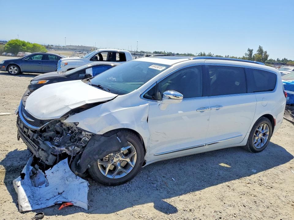 2018 CHRYSLER PACIFICA LIMITED - 1