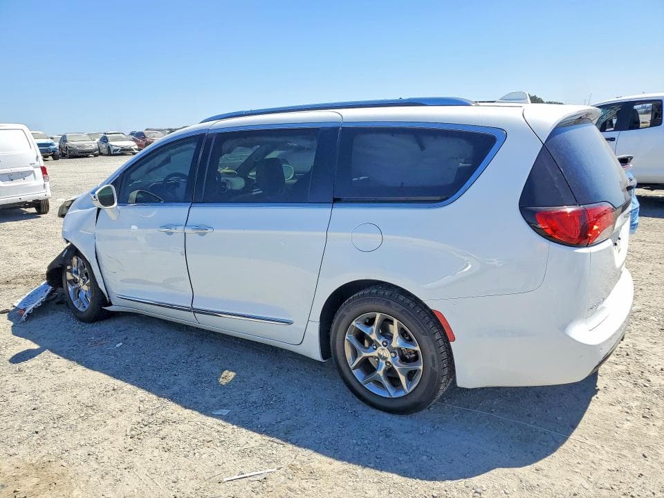 2018 CHRYSLER PACIFICA LIMITED 2