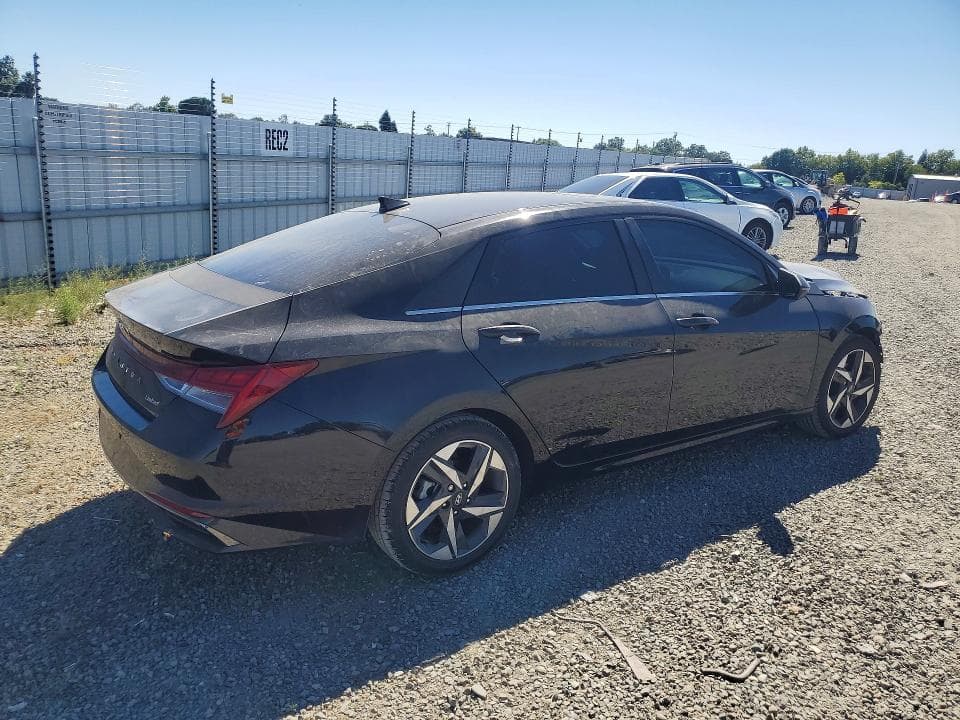 2022 HYUNDAI ELANTRA LIMITED 3