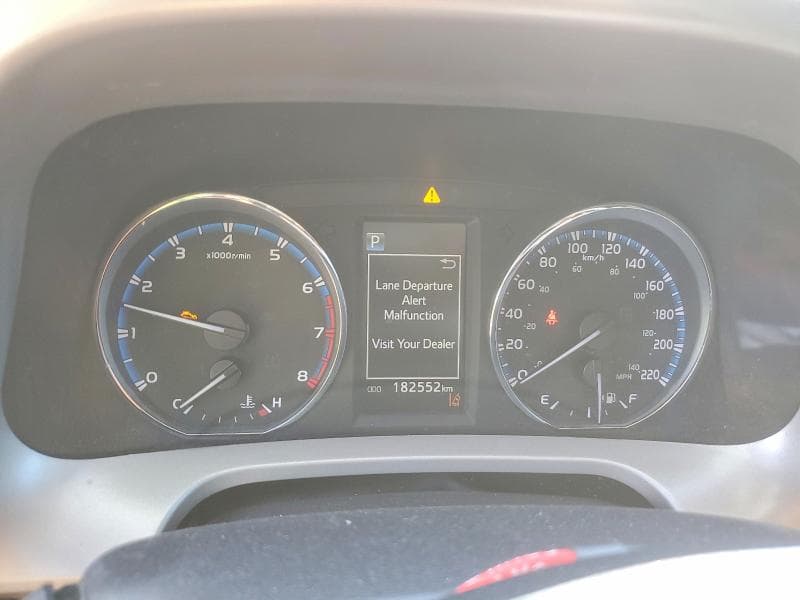 2018 TOYOTA RAV4 LE 9
