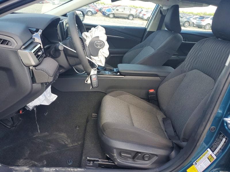 2026 TOYOTA CAMRY HYBRID BASE 7
