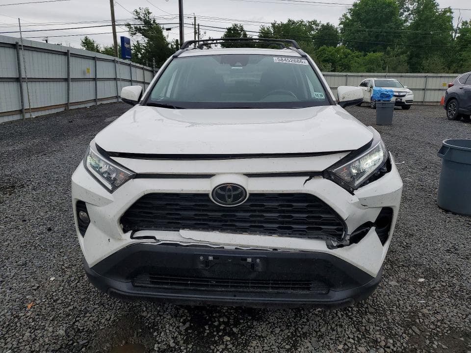 2021 TOYOTA RAV4 XLE 5