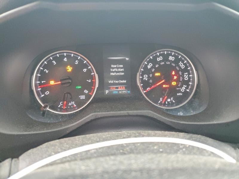 2021 TOYOTA RAV4 XLE 9