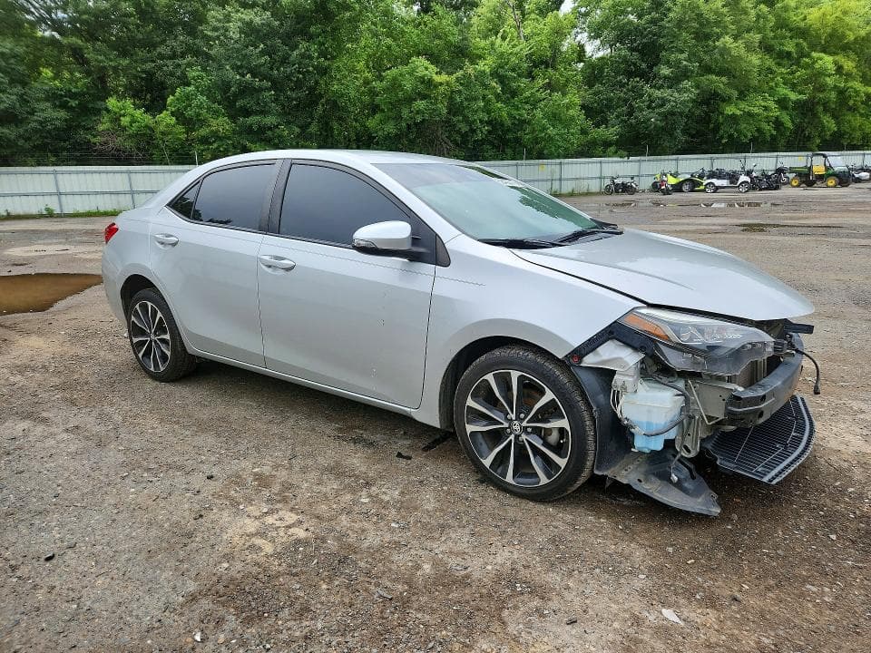 2019 TOYOTA COROLLA SE 4
