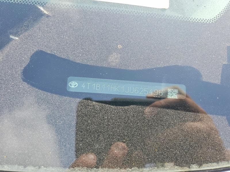 2018 TOYOTA CAMRY SE 12