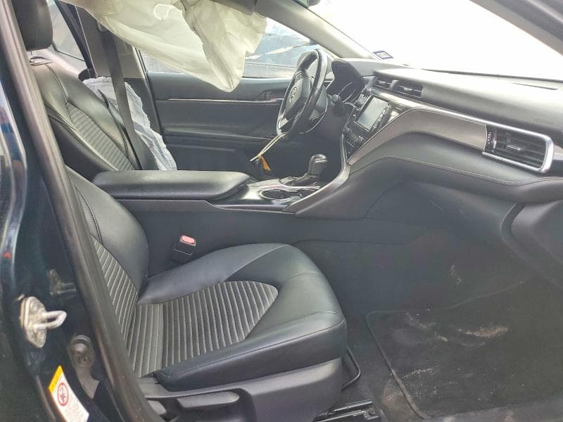 2018 TOYOTA CAMRY SE 7
