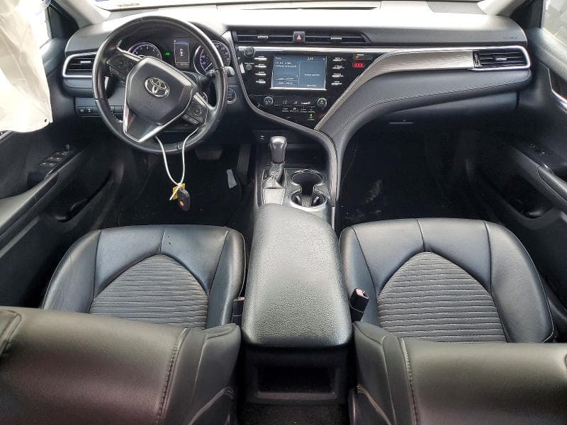 2018 TOYOTA CAMRY SE 8