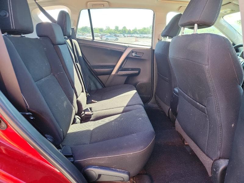 2018 TOYOTA RAV4 XLE 11