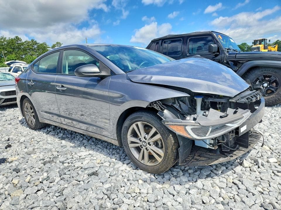 2018 HYUNDAI ELANTRA SEL 4