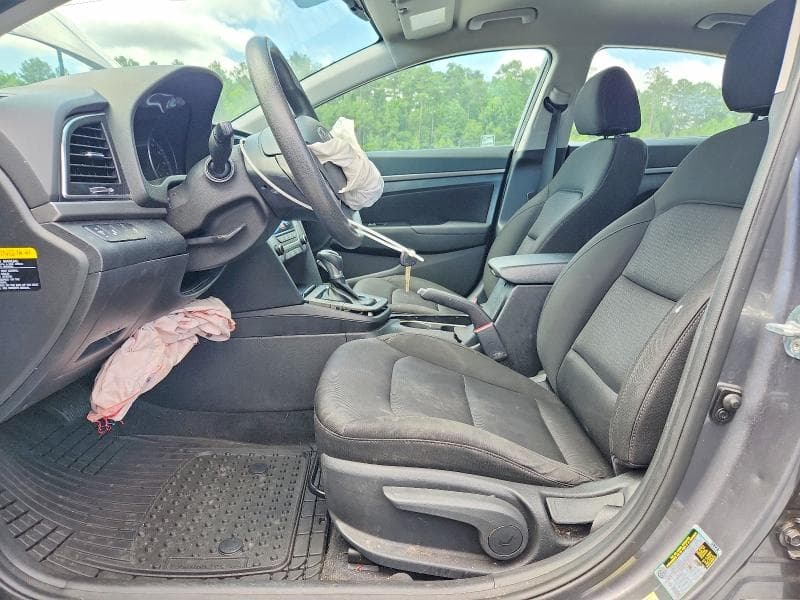 2018 HYUNDAI ELANTRA SEL 7