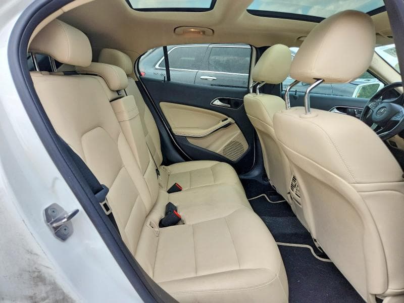 2019 MERCEDES-BENZ GLA 250 11